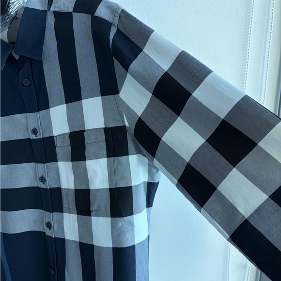 Burberry Men's Black and White Plaid Shirt - Picture 4 of 9